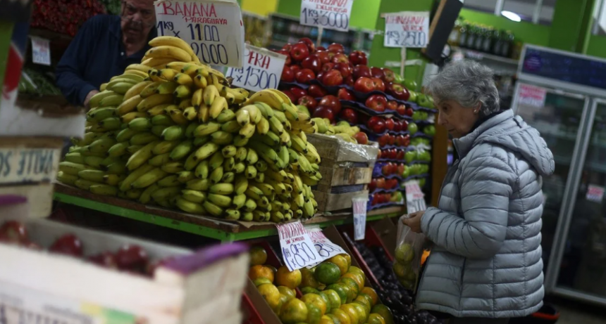 Según consultoras privadas, la inflación habría caído a un dígito en abril