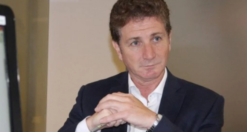 El Gobernador entregó presentes a Tapia y a dirigentes de los finalistas de la Liga Profesional de Fútbol