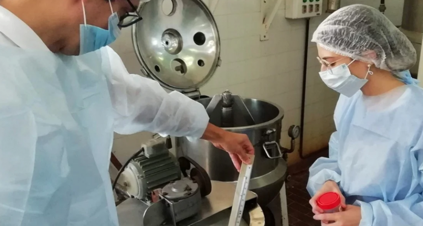 Un yogur desarrollado por científicos en Santa Fe mejora síntomas gastrointestinales