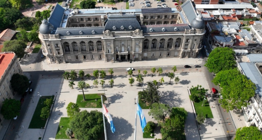 Confirmado: el gobierno de Santa Fe descontará el día a quienes hagan paro