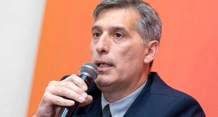 Olivares defendió la constitucionalidad del registro para controlar qué docente hace paro