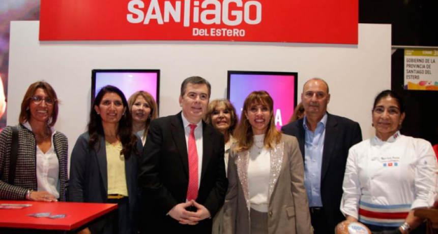 Zamora participó de las actividades en el stand de Santiago del Estero de la Feria del Libro de Buenos Aires