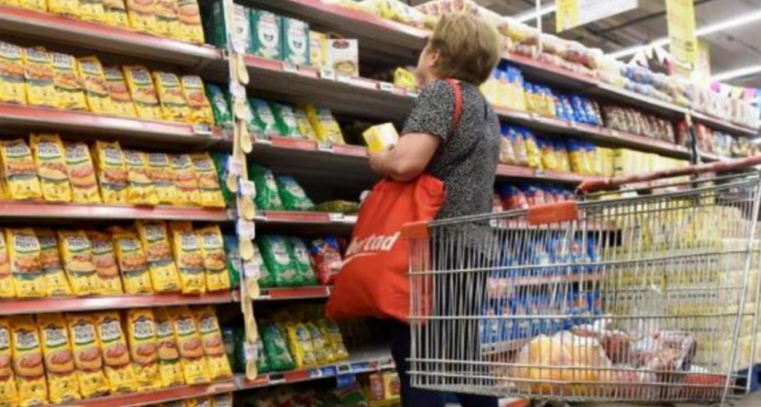 La inflación de abril fue del 8,8% y bajó a un dígito por primera vez en 6 meses