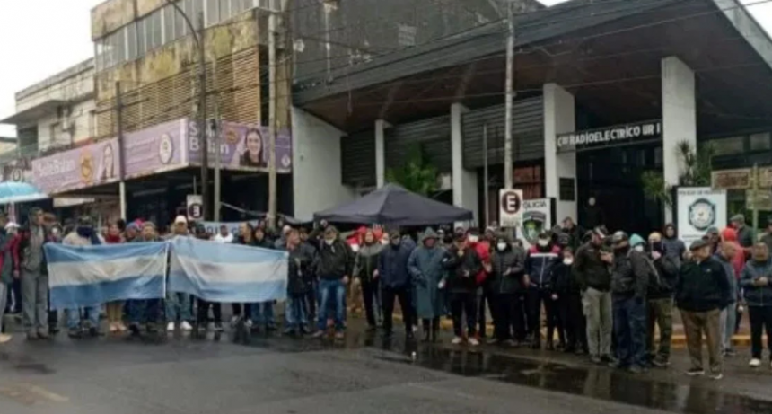 Tensión en Misiones: los policías acuartelados advierten que 