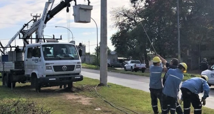 Relanzan en Santa Fe una tecnicatura universitaria en operación y mantenimiento de redes eléctricas