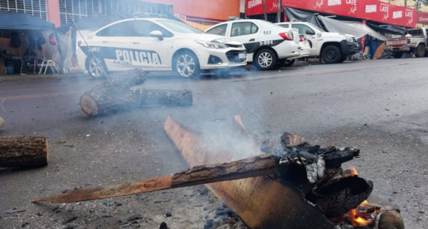 Docentes levantan campamento en Misiones: 