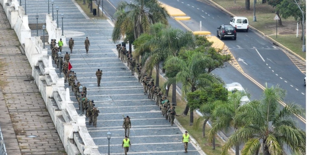 Jóvenes santafesinos entrenan para ser soldados voluntarios