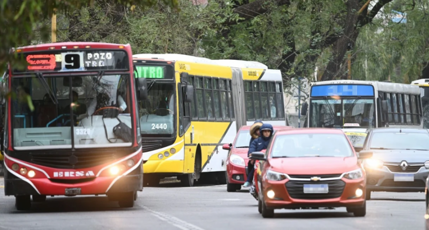 Lanzaron un paro de colectivos en todo el país para el martes 6 de mayo