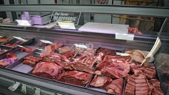 Con el billete de mayor denominación no se puede comprar ni un kilo de carne