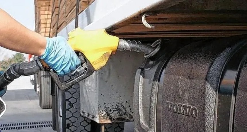 Faltante de gasoil: transportistas advierten por el desabastecimiento de alimentos 