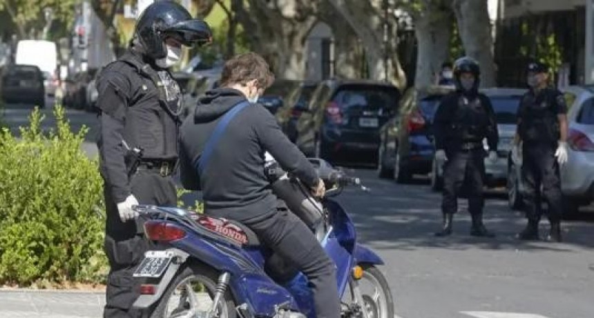 Desde que ampliaron las facultades de la Policía, disminuyeron 34% los delitos perpetuados desde motos 
