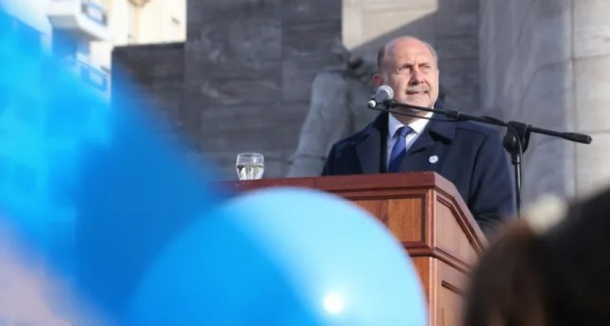 En el Día de la Bandera, el gobernador Omar Perotti pidió bajar el nivel de confrontación política 