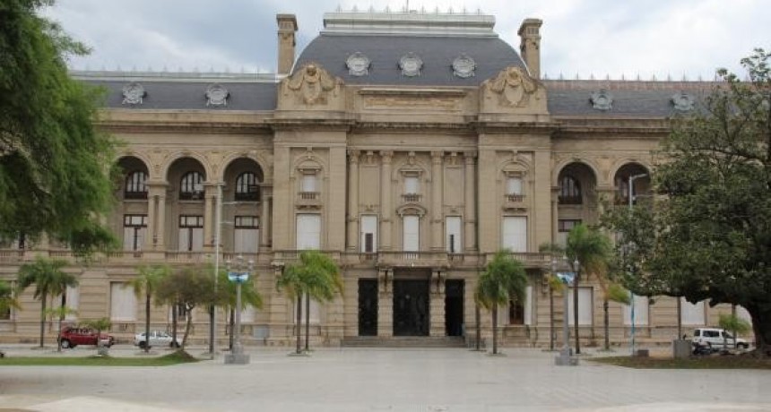 El gobierno provincial convocó a los diputados para explicar los alcances del acuerdo por el pago de la deuda histórica