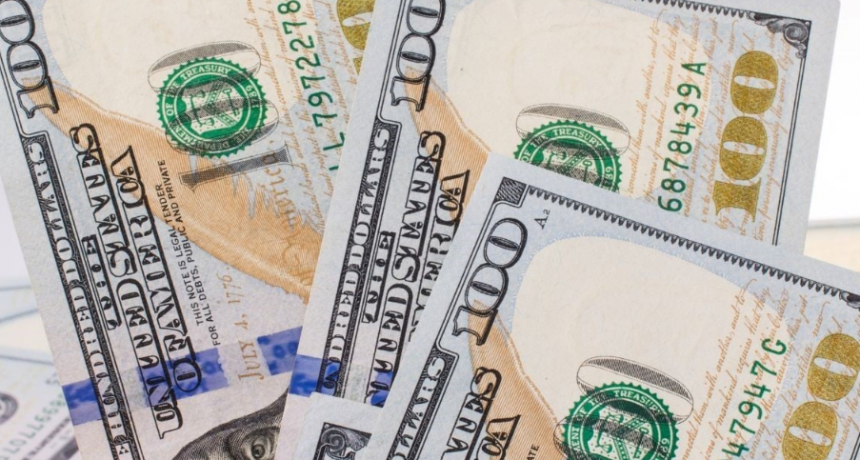 El dólar blue volvió a subir y alcanzó un nuevo máximo histórico: a cuánto cerró este lunes