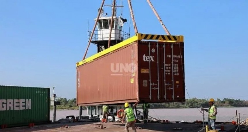 La Unión Industrial de Santa Fe afirmó que hay una paralización total del comercio exterior