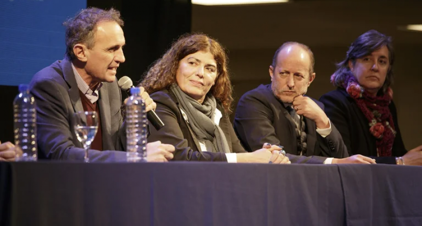 Los intendentes del PJ que pasaron al Ejecutivo siguen de cerca la gestión local ante un eventual “operativo repliegue” en 2023 