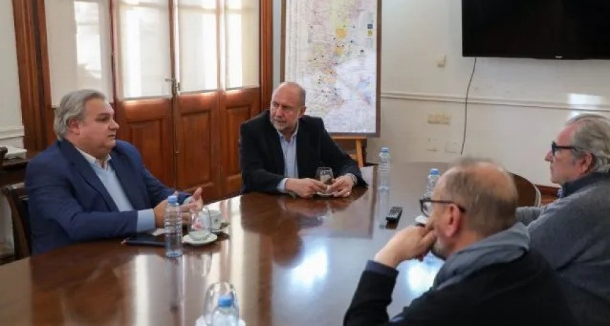 Perotti y Farías se reunieron 