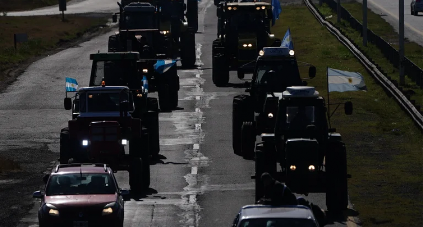 “Estamos podridos de pagar impuestos y que se afanen la guita”: fuerte reclamo del campo en la jornada de paro nacional