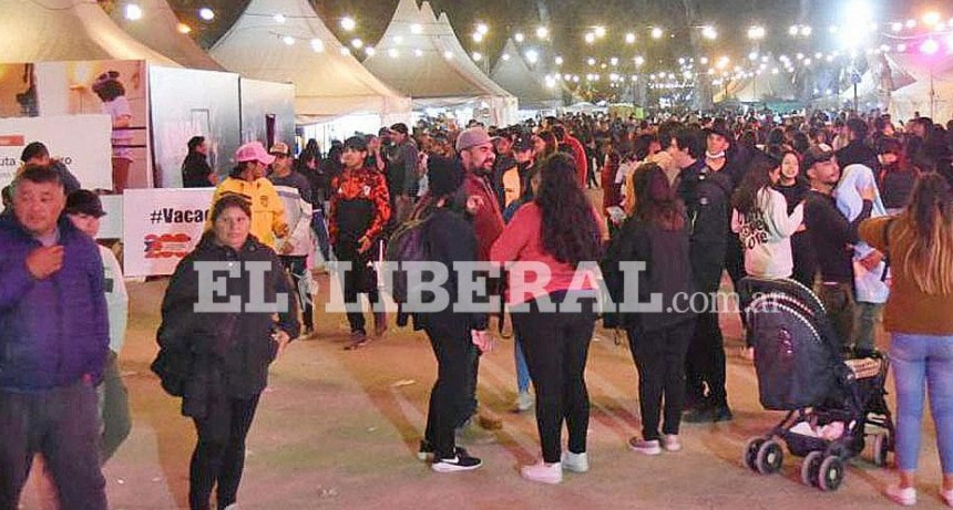 La Feria Artesanal de Santiago del Estero seguirá abierta hasta el 31 de julio