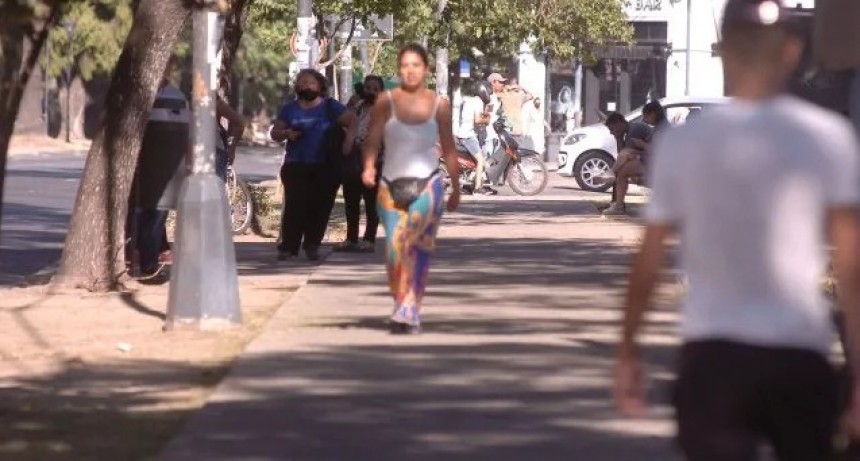 ¿Hasta cuándo el veranito en pleno invierno? La térmica superó los 33 °C y la lluvia llegaría el jueves