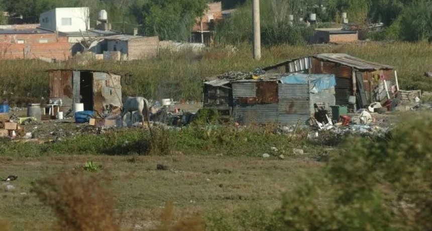 Según Los Sin Techo, una familia de Santa Fe necesita 108.000 pesos para no ser pobre