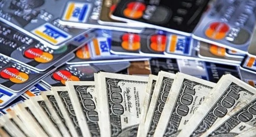 El Banco Central endurece las restricciones para las compras con tarjeta de crédito en dólares