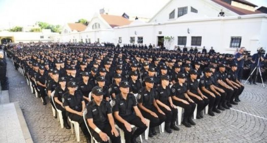 Admiten la posibilidad de que los cadetes de la Escuela de Policía de Rafaela egresen antes para reforzar la seguridad en Santa Fe