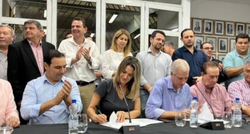 Polémica en el sector de Carolina Losada por la designación de un asesor económico