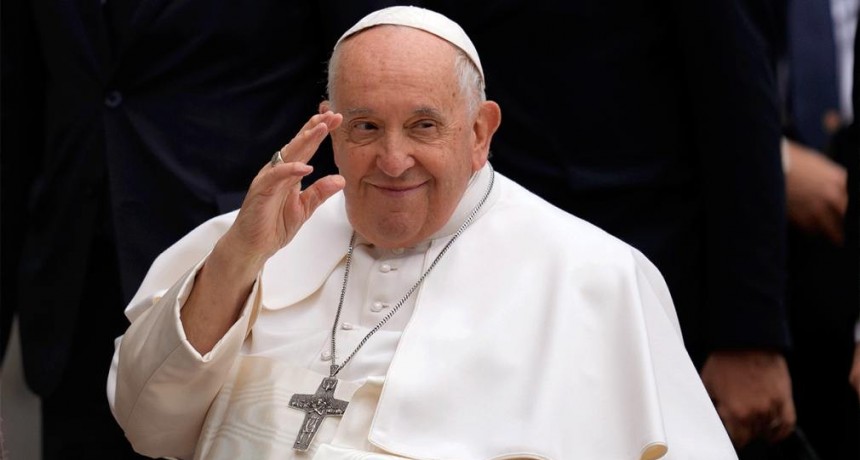 Sin prisa y sin pausa, no hay puntada sin hilo del Papa Francisco