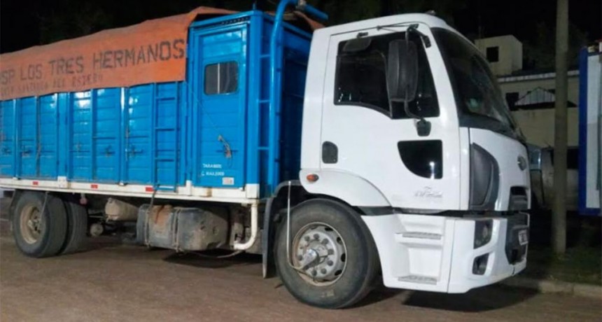 Secuestraron una millonaria carga de soja que había sido robada de un campo cerca de Bandera