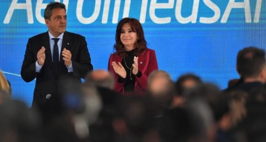 Cristina y Massa convocaron a defender un modelo de 