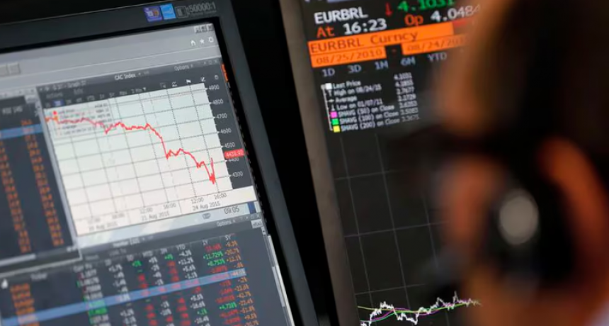 El riesgo país avanzó con fuerza y volvió a rondar los 1.500 puntos: los motivos de la suba