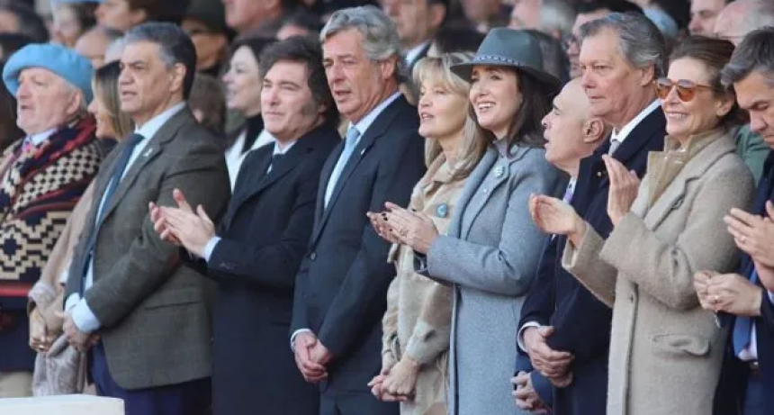 Aplausos a Victoria Villarruel, ausencia de gobernadores y mates con Jorge Macri: el detrás de escena de Javier Milei en La Rural