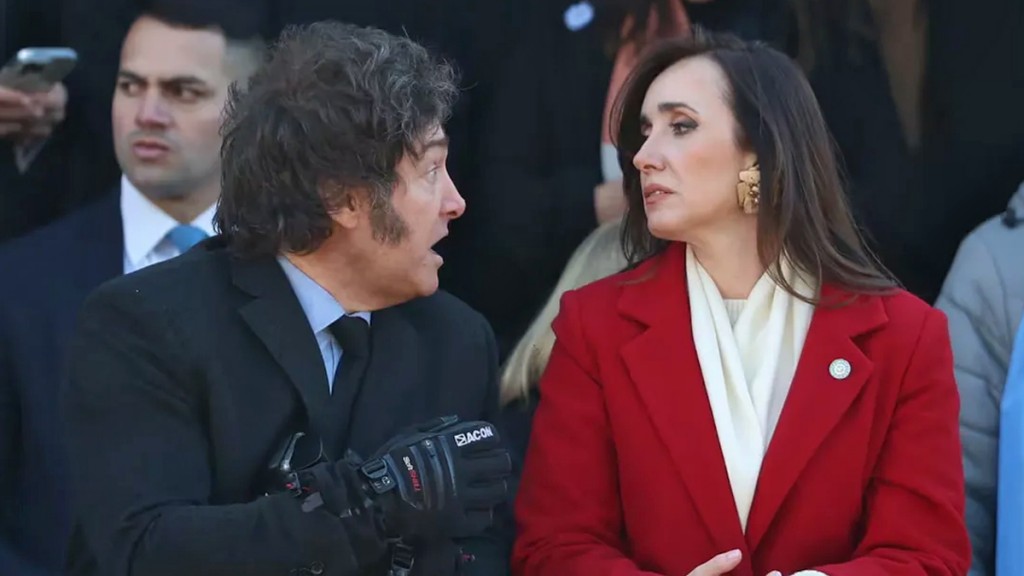 Gritan, votan, calculan: el drama del poder sin rumbo