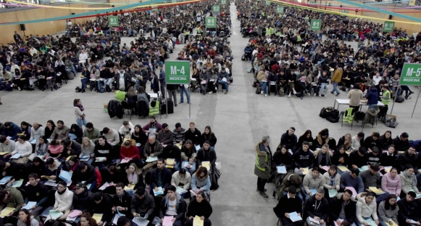 El Gobierno modificó el sistema de residencias: “Es un ataque a los médicos en formación”