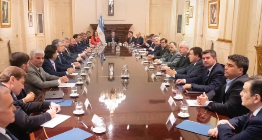 Batallas y treguas en la larga lucha entre el gobierno nacional y gobernadores