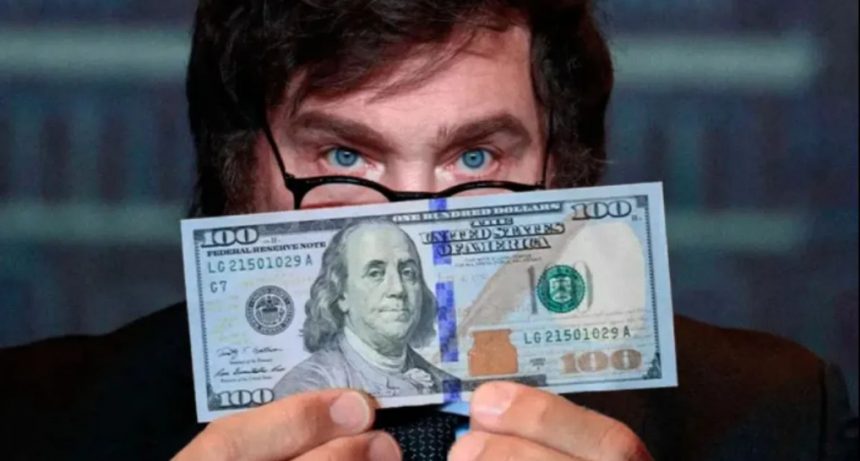 El dólar superó los $1.300 y un economista clave para Javier Milei explicó qué podría pasar