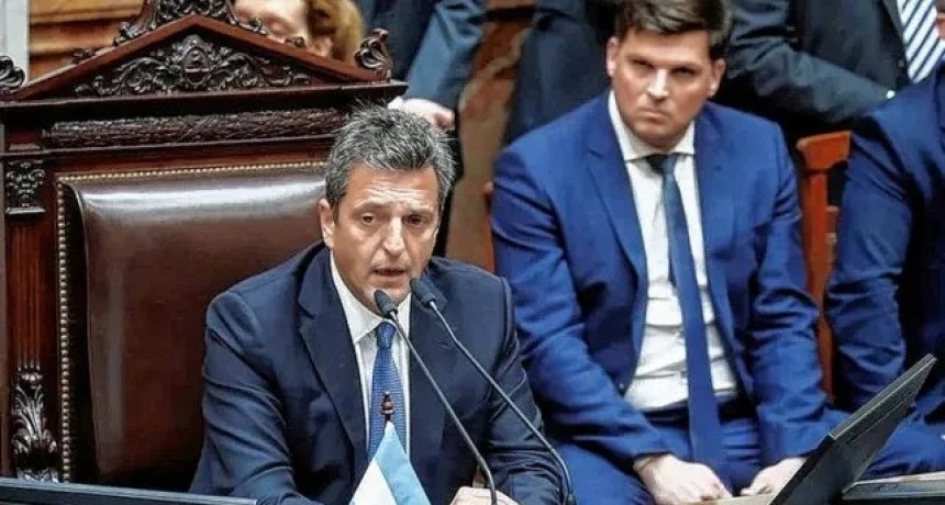 Diputados aprobó la renuncia de Massa a su banca y a la presidencia de la cámara