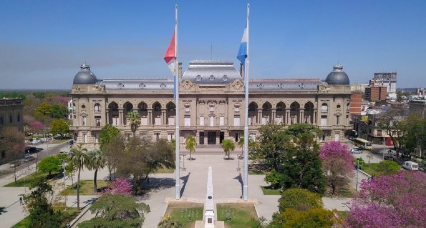 El gobierno provincial convocó a los gremios para retomar las paritarias a partir del 1 de septiembre