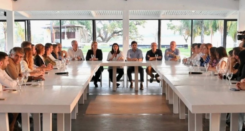 Unidos para Cambiar Santa Fe puso proa al 10 de septiembre