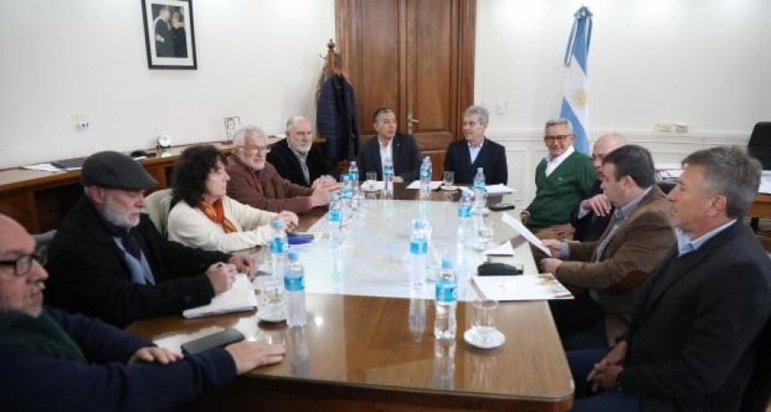 La propuesta del Gobierno a ATE y UPCN: 51% para el cierre del año con 25% de adelanto en agosto