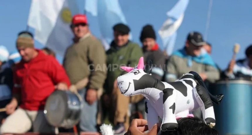  Sorpresa e incertidumbre entre productores: el batacazo político de Milei, eclipsado por la devaluación