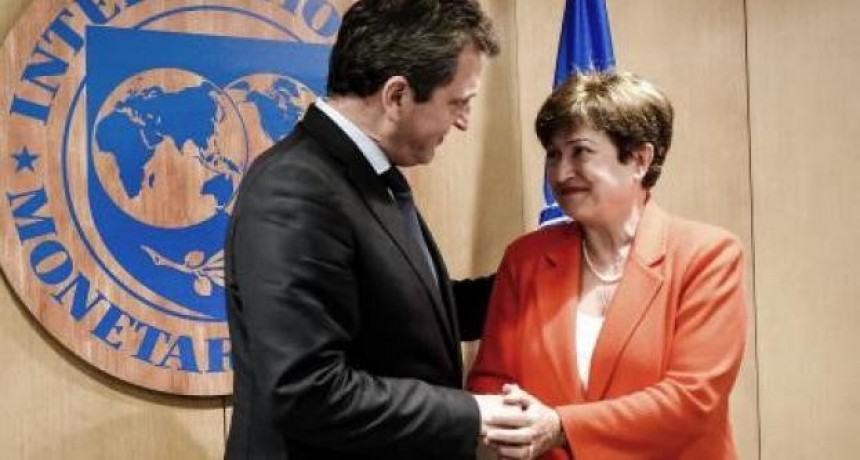 Massa viaja a Estados Unidos para reunirse con el Fondo Monetario Internacional y negociar una ampliación de desembolsos