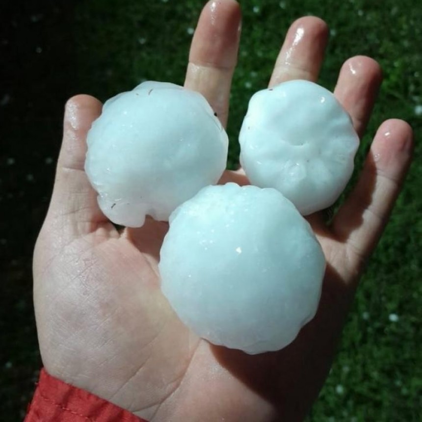 Granizada en Pergamino: cayeron piedras del tamaño de una pelota de tenis
