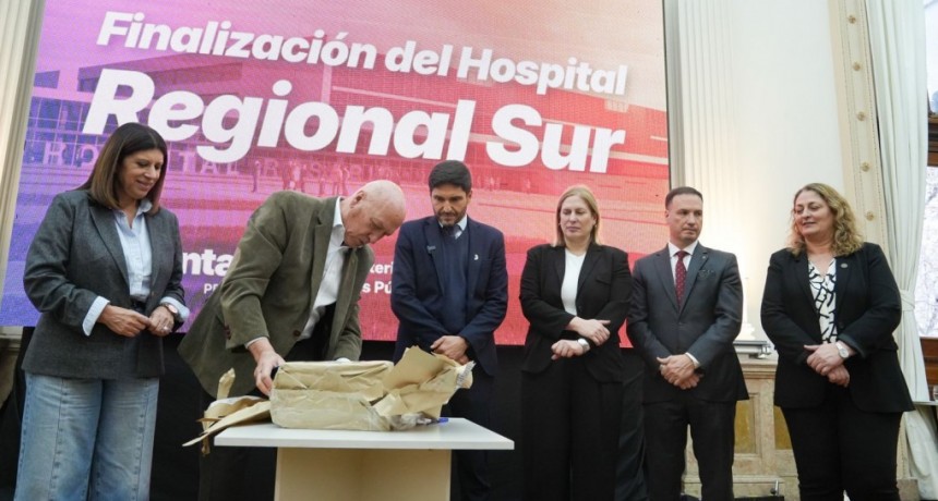 Pullaro: “La salud pública de Santa Fe es un ejemplo en el mundo”