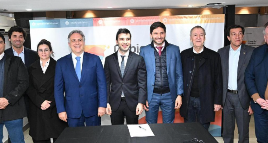 Cinco gobernadores arman un frente electoral para competir contra Milei