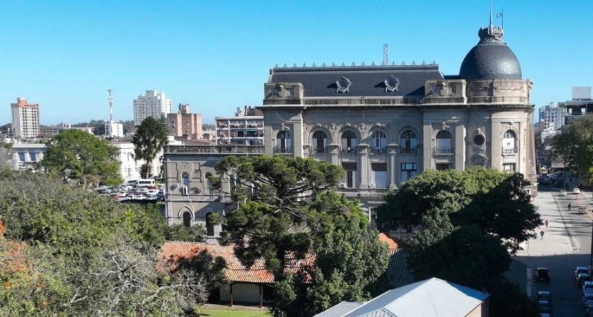La paritaria de estatales en Santa Fe todavía no tiene una oferta salarial