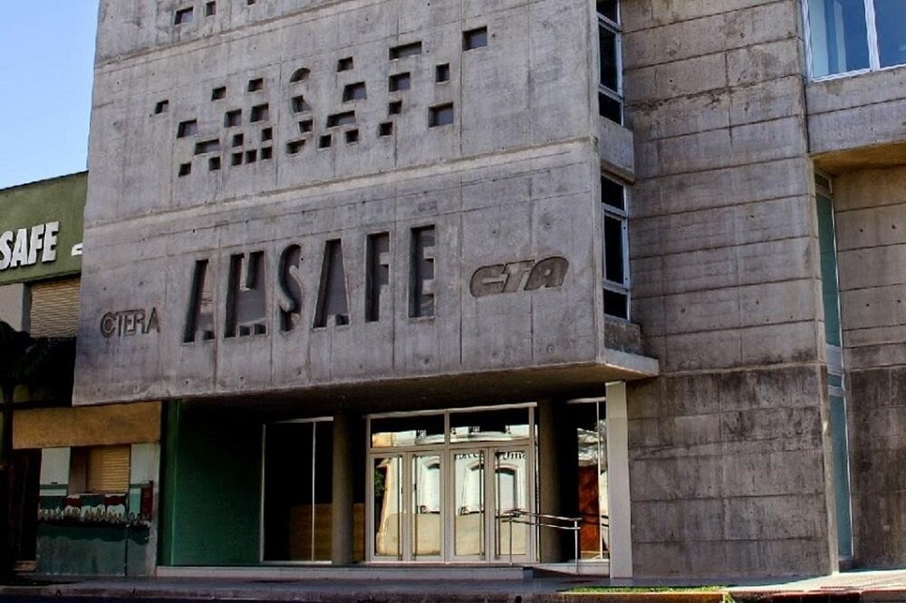 Salarios: La punta del iceberg del conflicto docente