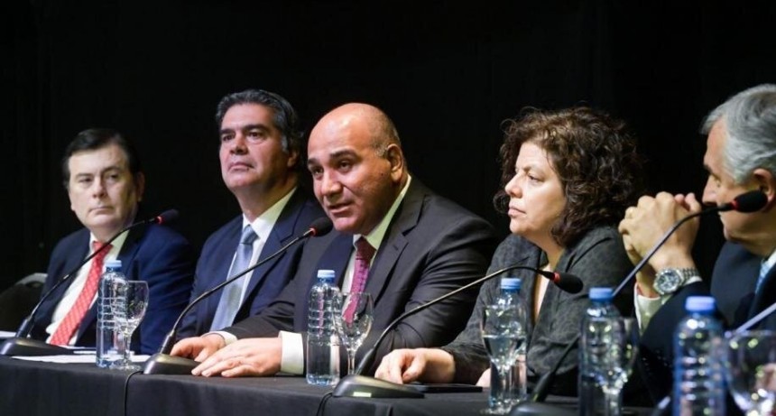 Manzur propondrá incluir en el proyecto de Presupuesto 2023 la construcción del Corredor Bioceánico del Norte Grande”