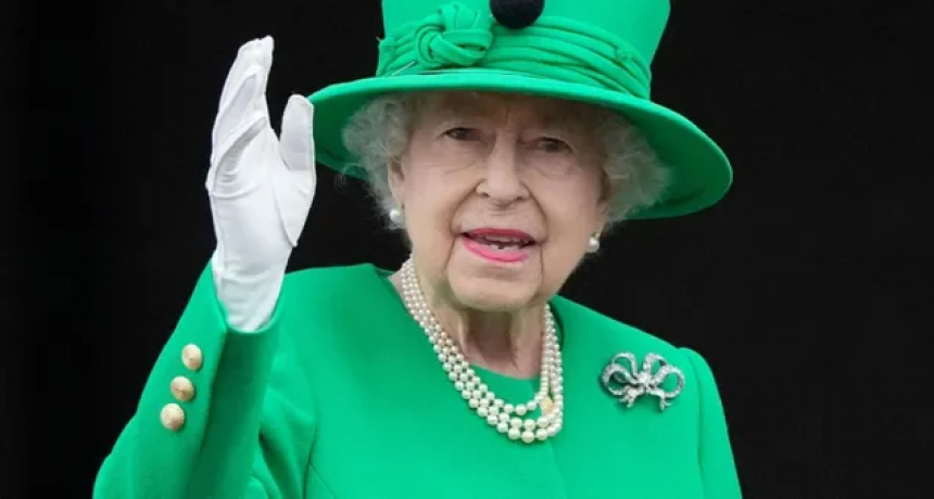 A los 96 años y tras siete décadas en el trono, falleció la reina británica Isabel II
